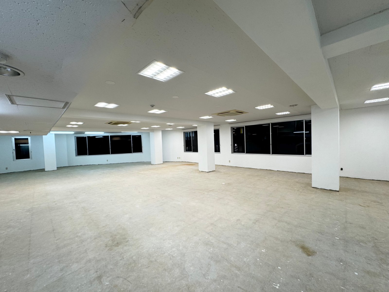 東京都江戸川区｜サロン｜原状回復工事